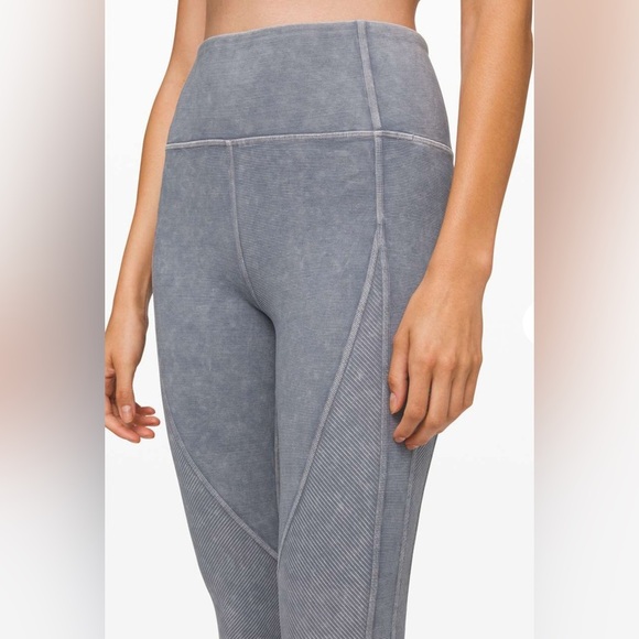 Lululemon Wunder Under High-Rise Tight Snow Washed Ribbed 28” - Size 4 - Picture 4 of 9